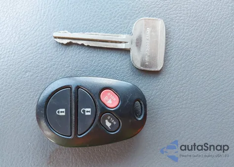 2008 Toyota Sequoia Limited 5.7L V8 из США, поврежденный, VIN 5TDBY68A48S001694